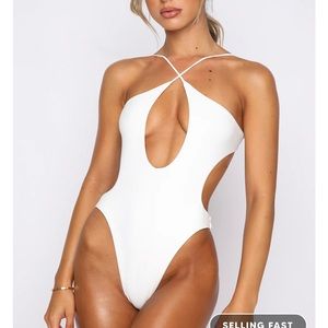 White Fox Colombia One Piece White